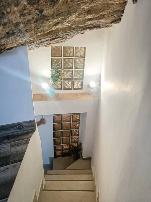 Casa Cueva La Luna Setenil De Las Bodegas Eksteriør billede